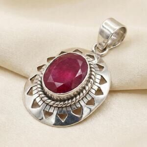 Vintage 925 Sterling Silver Oval Indian Ruby Pendant Geometric Cutout Border